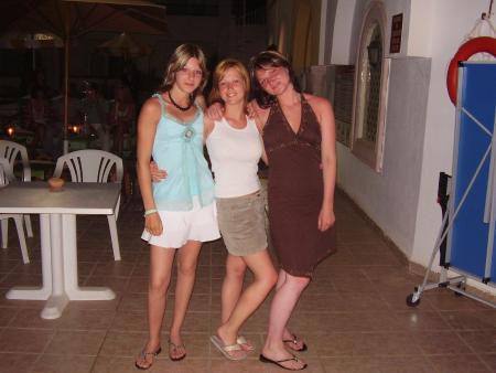 aurore et lé chieuses!